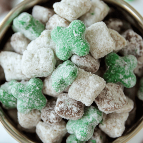 St. Patrick's Day Baileys Irish Cream Puppy Chow Recipe