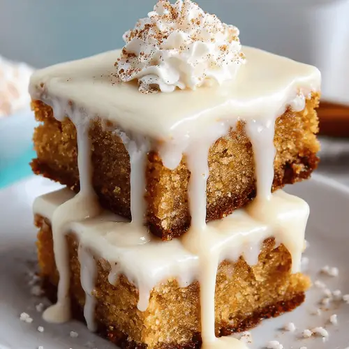 Cinnamon Roll Blondies